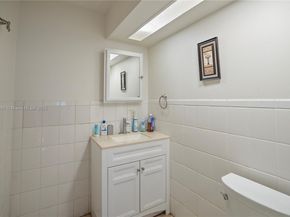 2175 NE 56th St 210, Fort Lauderdale FL 33308