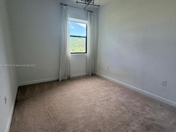 12715 SW 230th Ter, Miami FL 33170