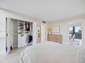 20379 W Country Club Dr 1239, Aventura FL 33180