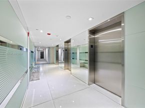 20379 W Country Club Dr 1239, Aventura FL 33180