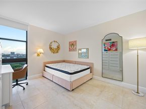20379 W Country Club Dr 1239, Aventura FL 33180