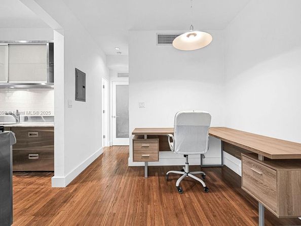 1751 James Ave 102, Miami Beach FL 33139