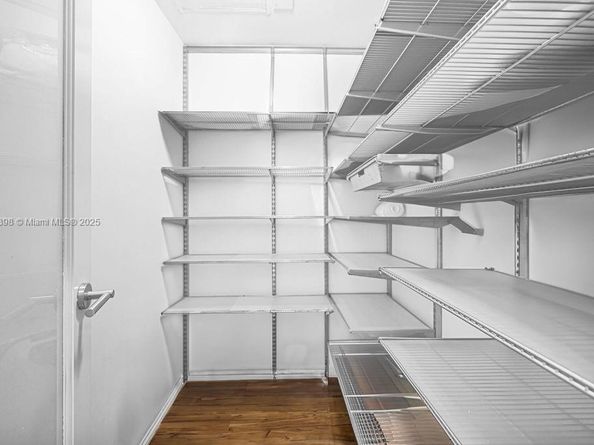 1751 James Ave 102, Miami Beach FL 33139