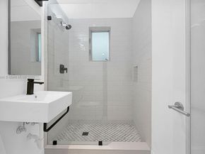 1751 James Ave 102, Miami Beach FL 33139