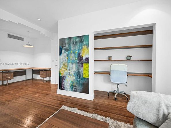 1751 James Ave 102, Miami Beach FL 33139
