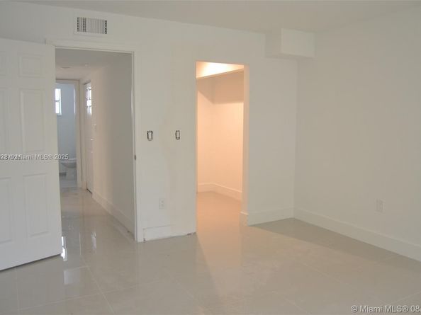 9375 Fontainebleau Blvd L122, Miami FL 33172