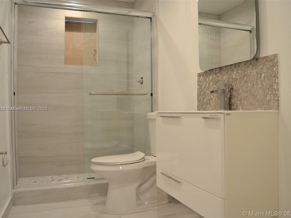 9375 Fontainebleau Blvd L122, Miami FL 33172