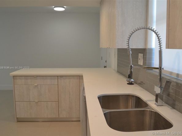 9375 Fontainebleau Blvd L122, Miami FL 33172