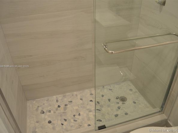 9375 Fontainebleau Blvd L122, Miami FL 33172