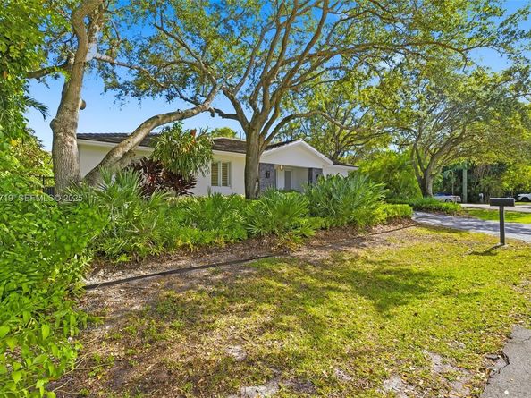 11199 SW 78th Ct, Pinecrest FL 33156