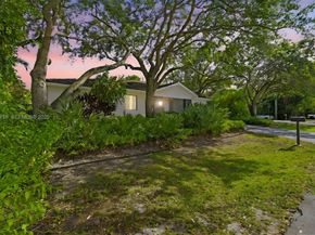 11199 SW 78th Ct, Pinecrest FL 33156
