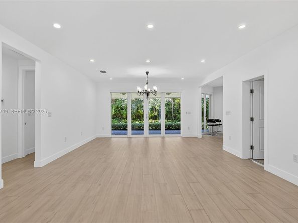 11199 SW 78th Ct, Pinecrest FL 33156