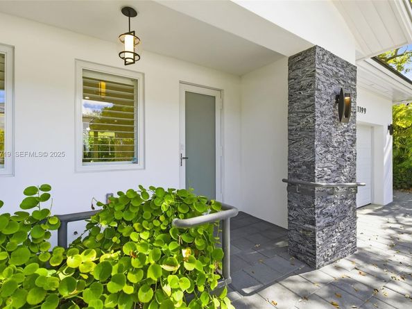 11199 SW 78th Ct, Pinecrest FL 33156