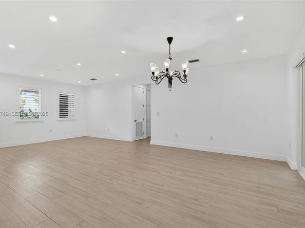 11199 SW 78th Ct, Pinecrest FL 33156