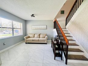 225 Lakeside Cir, Sunrise FL 33326