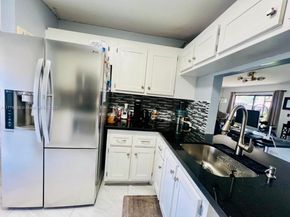 225 Lakeside Cir, Sunrise FL 33326