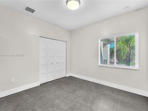 3508 NW 19th Ter, Miami FL 33125