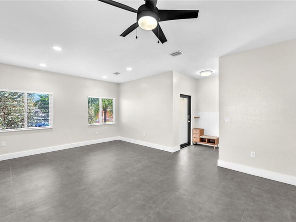 3508 NW 19th Ter, Miami FL 33125