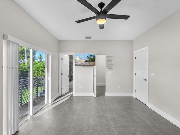 3508 NW 19th Ter, Miami FL 33125