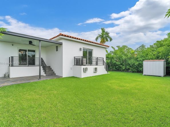 3508 NW 19th Ter, Miami FL 33125