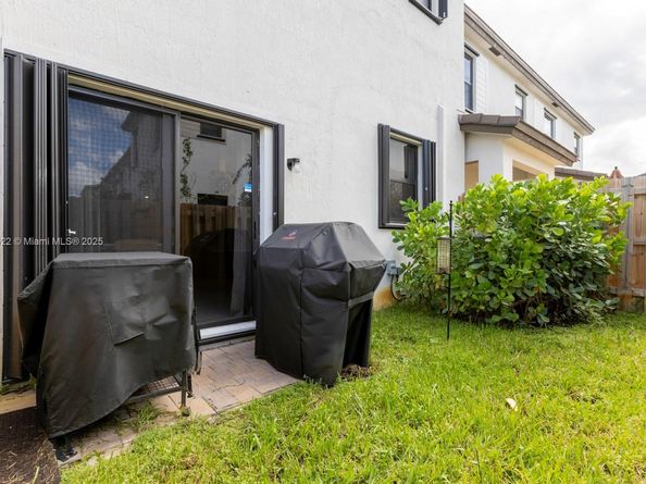 15953 SW 2nd Pl, Pembroke Pines FL 33027