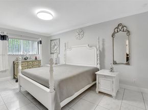 588 Trace Cir 211, Deerfield Beach FL 33441