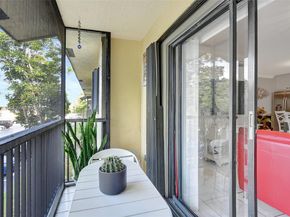 588 Trace Cir 211, Deerfield Beach FL 33441