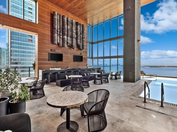 1451 Brickell Ave 2405, Miami FL 33131