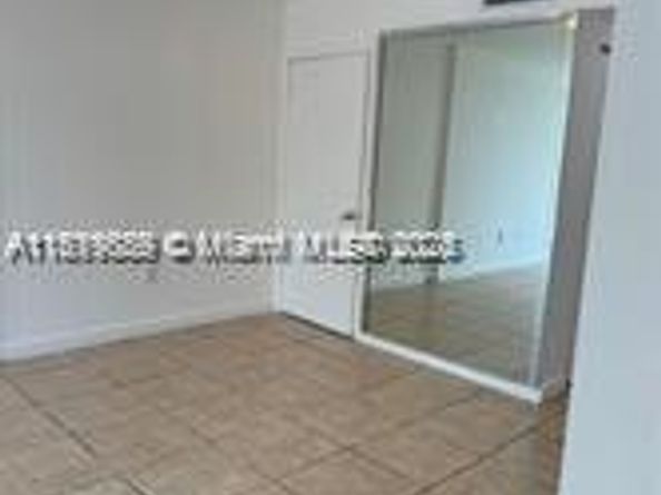 8888 Collins Ave 318, Surfside FL 33154