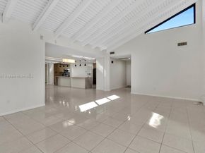 21686 Arriba Real 40A, Boca Raton FL 33433