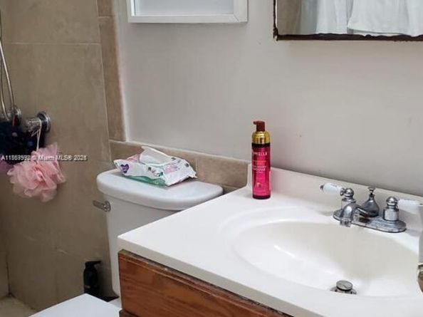Undisclosed Address #A11757998, North Miami Beach FL 33162