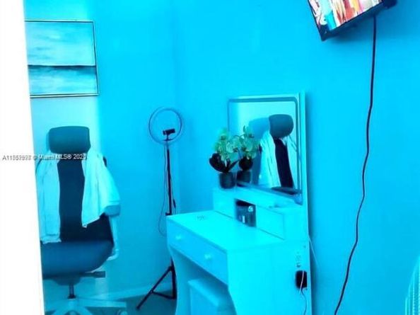Undisclosed Address #A11757998, North Miami Beach FL 33162