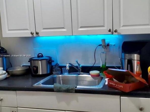Undisclosed Address #A11757998, North Miami Beach FL 33162