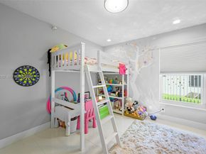 1242 Terrystone Ct, Weston FL 33326