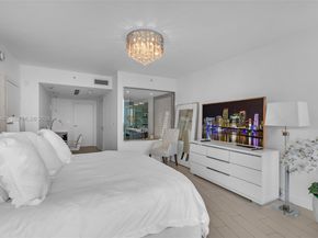 200 Biscayne Boulevard Way 3407, Miami FL 33131
