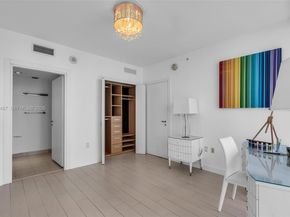 200 Biscayne Boulevard Way 3407, Miami FL 33131