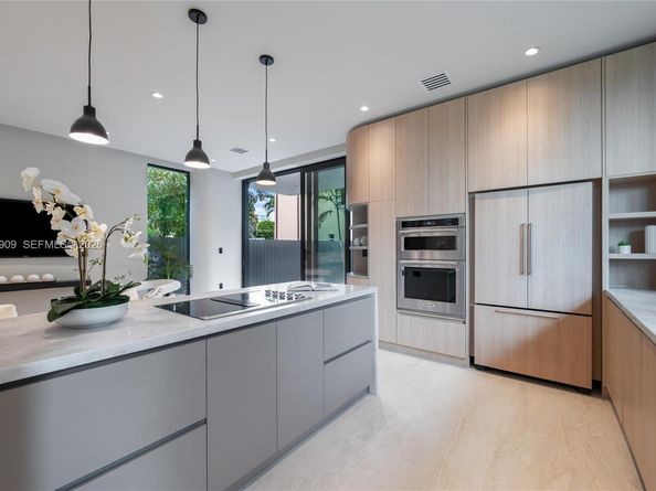 2330 SW 36th Ave 2, Miami FL 33134