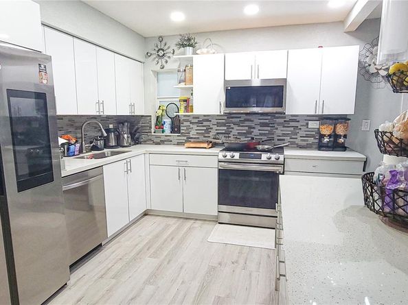 232 NE 160th St, Miami FL 33162