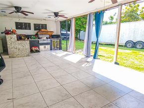 232 NE 160th St, Miami FL 33162