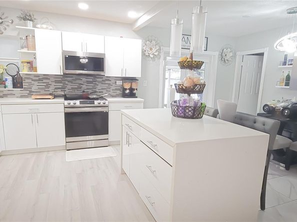 232 NE 160th St, Miami FL 33162