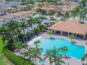 8936 W 35th Ln, Hialeah FL 33018