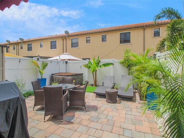 8936 W 35th Ln, Hialeah FL 33018