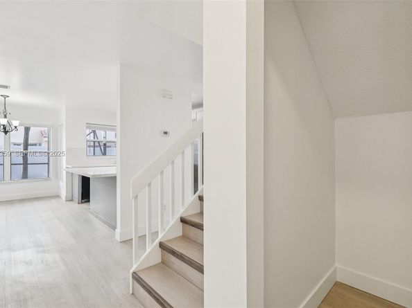 1378 SW 180th Ave, Pembroke Pines FL 33029