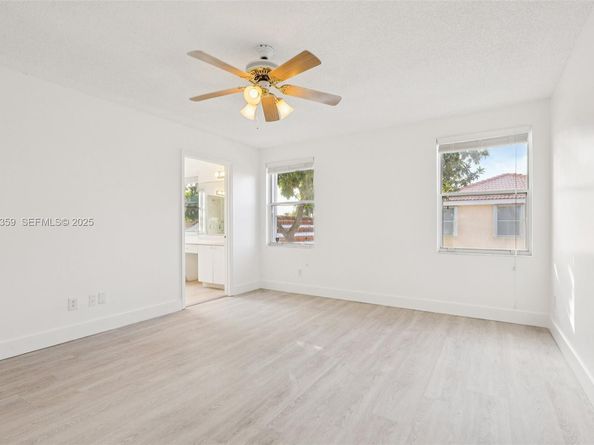 1378 SW 180th Ave, Pembroke Pines FL 33029