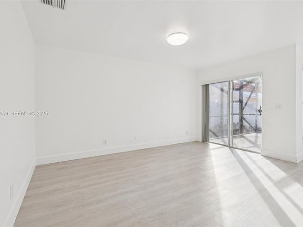 1378 SW 180th Ave, Pembroke Pines FL 33029