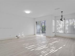 1378 SW 180th Ave, Pembroke Pines FL 33029