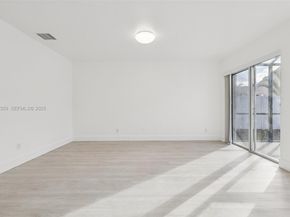 1378 SW 180th Ave, Pembroke Pines FL 33029