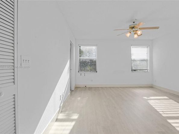 1378 SW 180th Ave, Pembroke Pines FL 33029