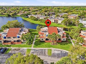 567 Racquet Club Rd 18, Weston FL 33326