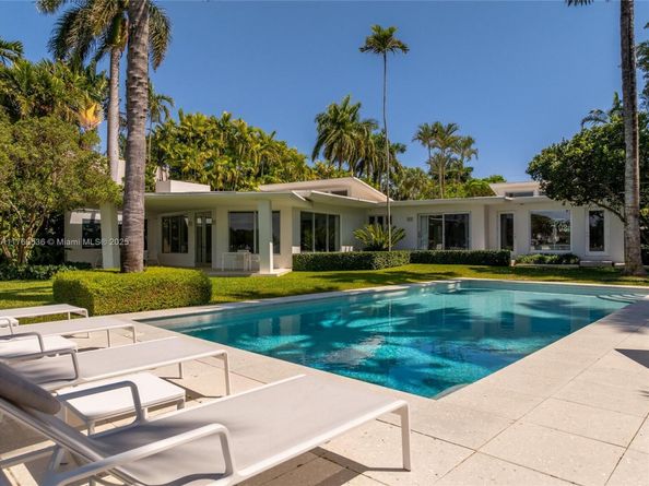 6380 N Bay Rd, Miami Beach FL 33141